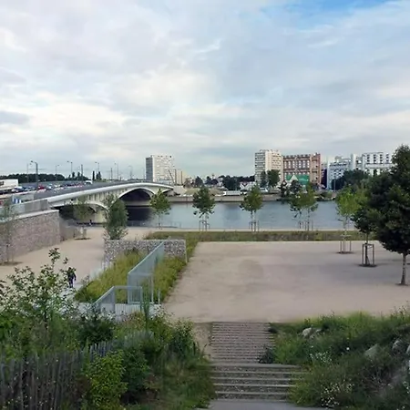 Holiday home Maison A 10 Minutes De Paris Slz *
